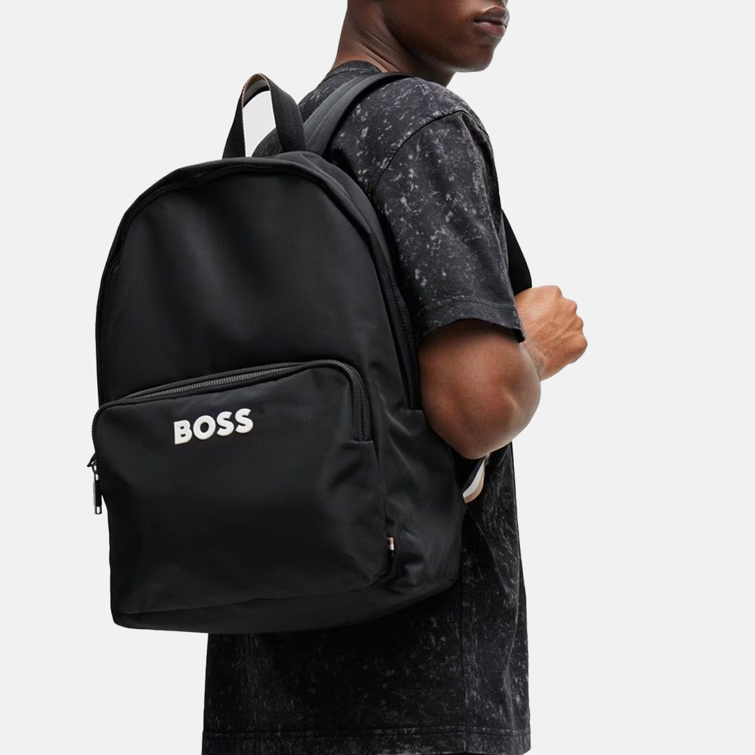 Mochila BOSS con correa con logo en contraste, negra
