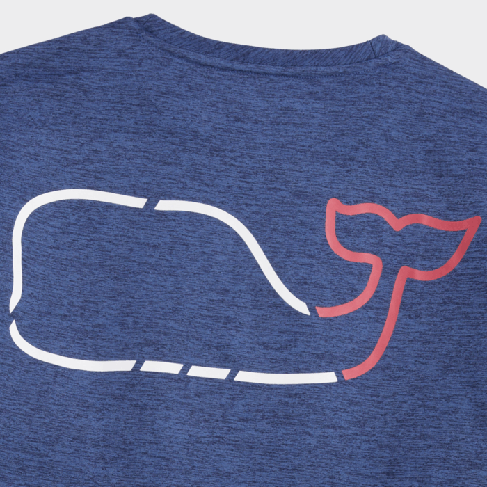 Camisa Vineyard On-The-Go Whale Outline Long-Sleeve Harbor Performance Tee - Imagen 4