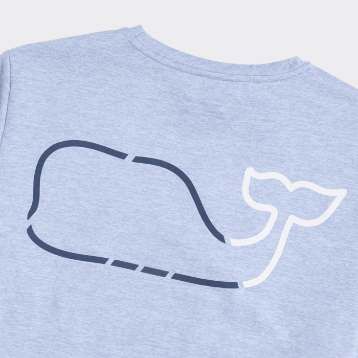 Camiseta Vineyard On-The-Go Whale Outline Harbor Performance Coastline - Imagen 2