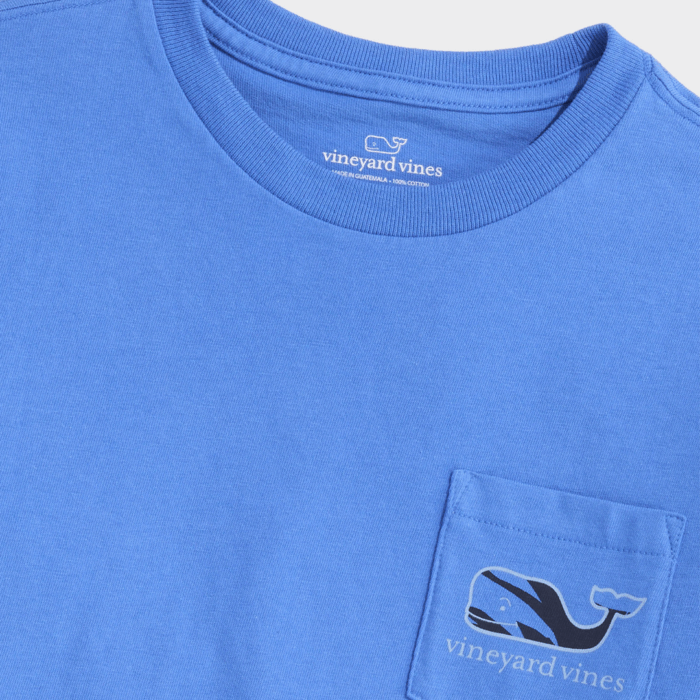 Camiseta M/C - Boys' Breezy Palms Chappy Whale Short-Sleeve Pocket Tee - Imagen 3